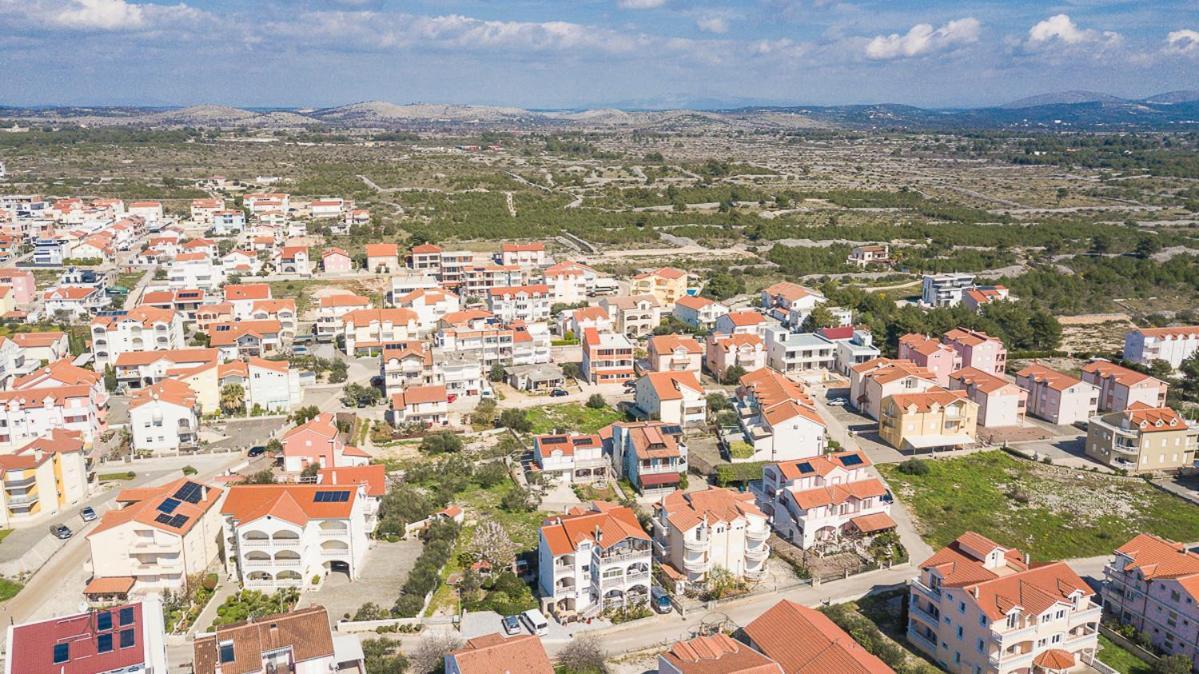 Villa Grey Stone Vodice Buitenkant foto
